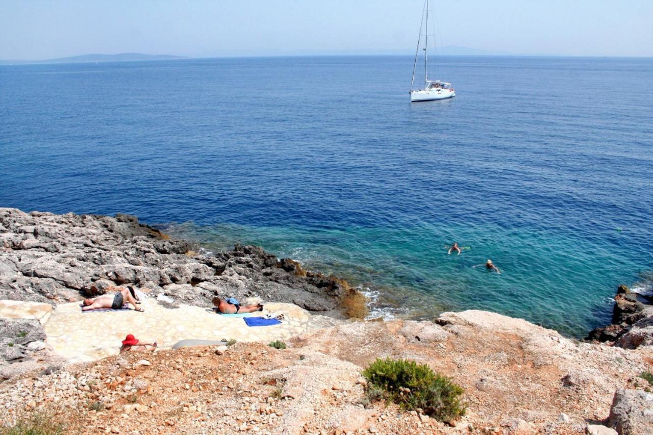 Apartments By The Sea Sveta Nedilja, Hvar - 11433 Sveta Nedelja  Eksteriør bilde